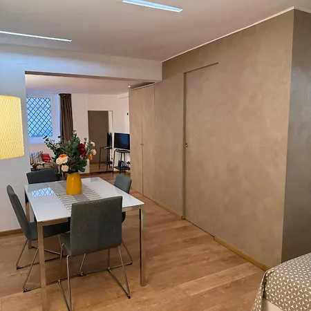 Будинок відпочинку Nika House *